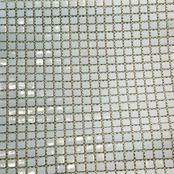 1960s Lumured Creamy White Tote Bag, Tile Mesh Zipper Closure double Handles - Picture 13 of 14